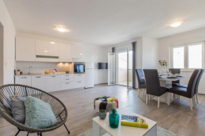 Maiv Apartments